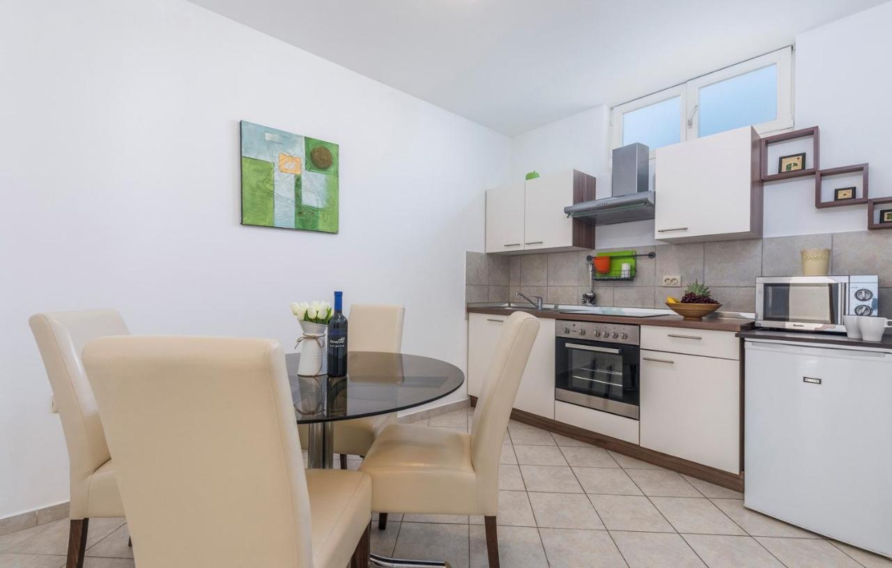 Apartments Dobrec Fuškulin Εξωτερικό φωτογραφία