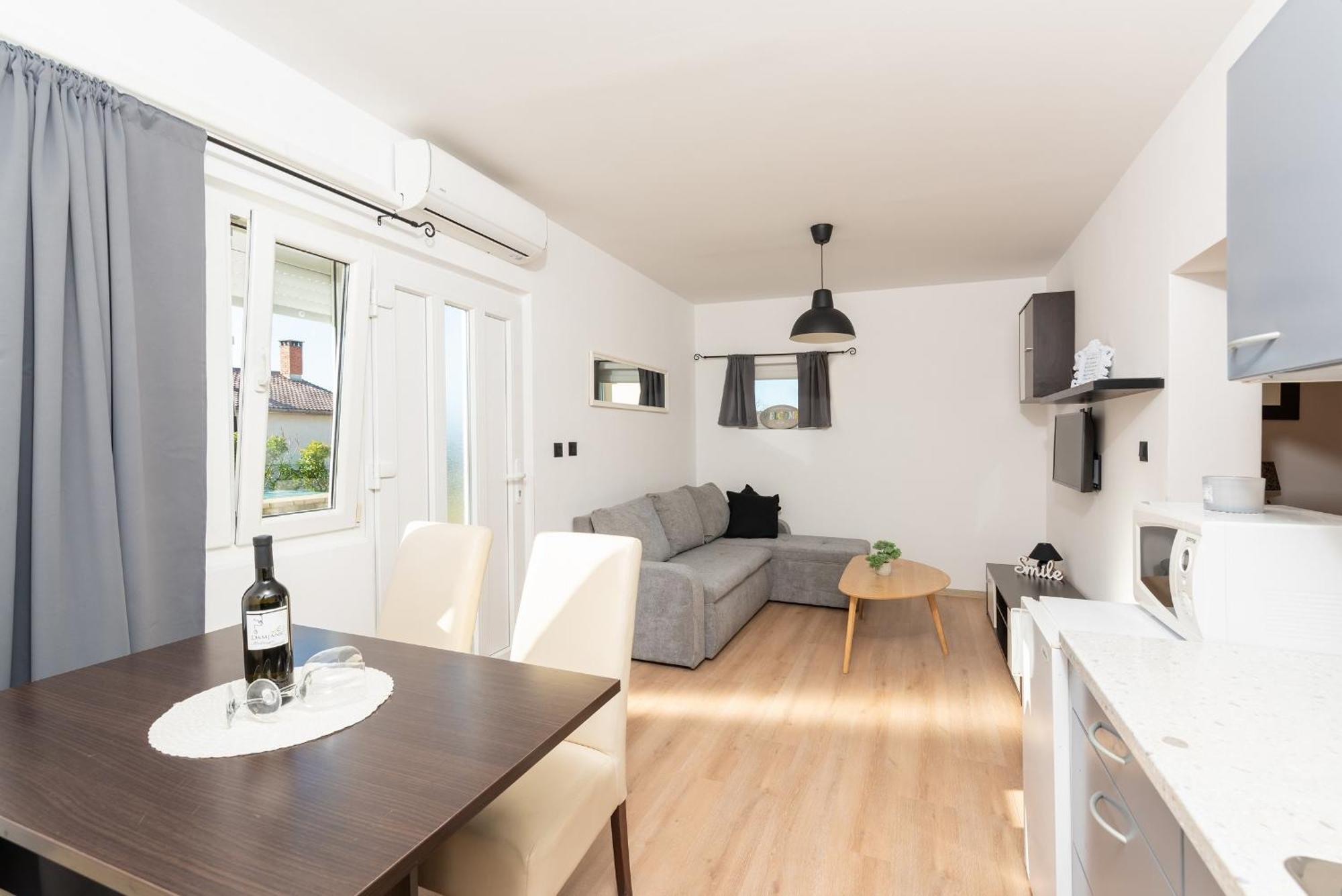 Apartments Dobrec Fuškulin Εξωτερικό φωτογραφία